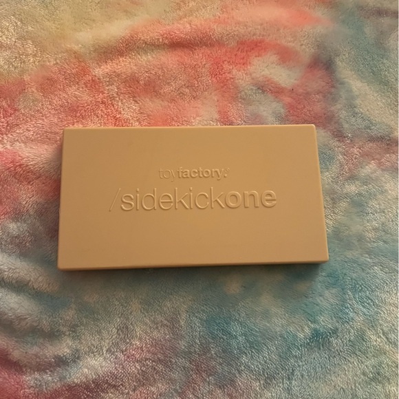 Toy Factory Sidekick One Palette NEW - Picture 4 of 14